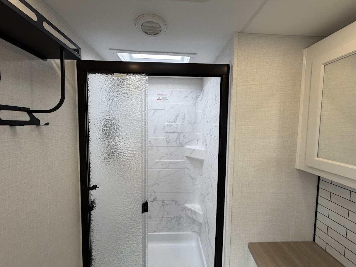 2026 VENTURE RV SPORTTREK 343VIK - Image 44
