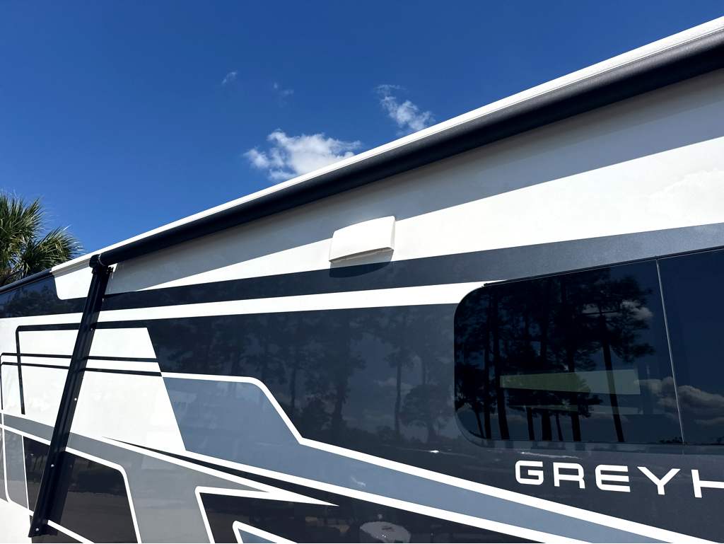 2027 JAYCO GREYHAWK 29MV - Image 5