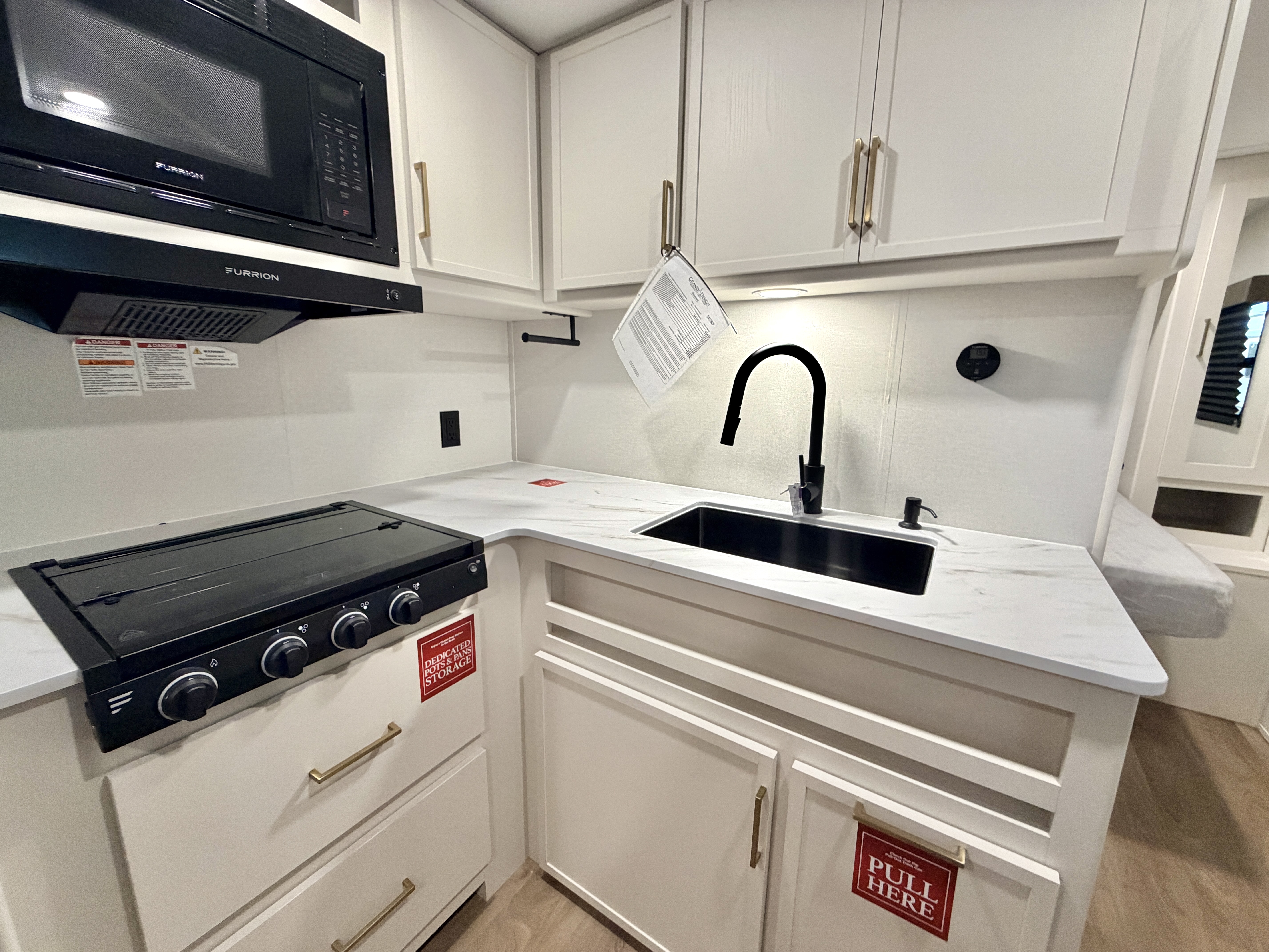 2027 Grand Design Transcend XPLOR 24BHX - Image 12