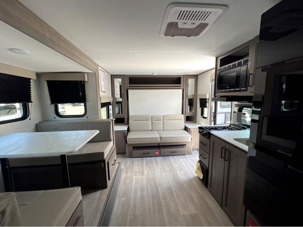 2026 GRAND DESIGN TRANSCEND 161BH - Image 19