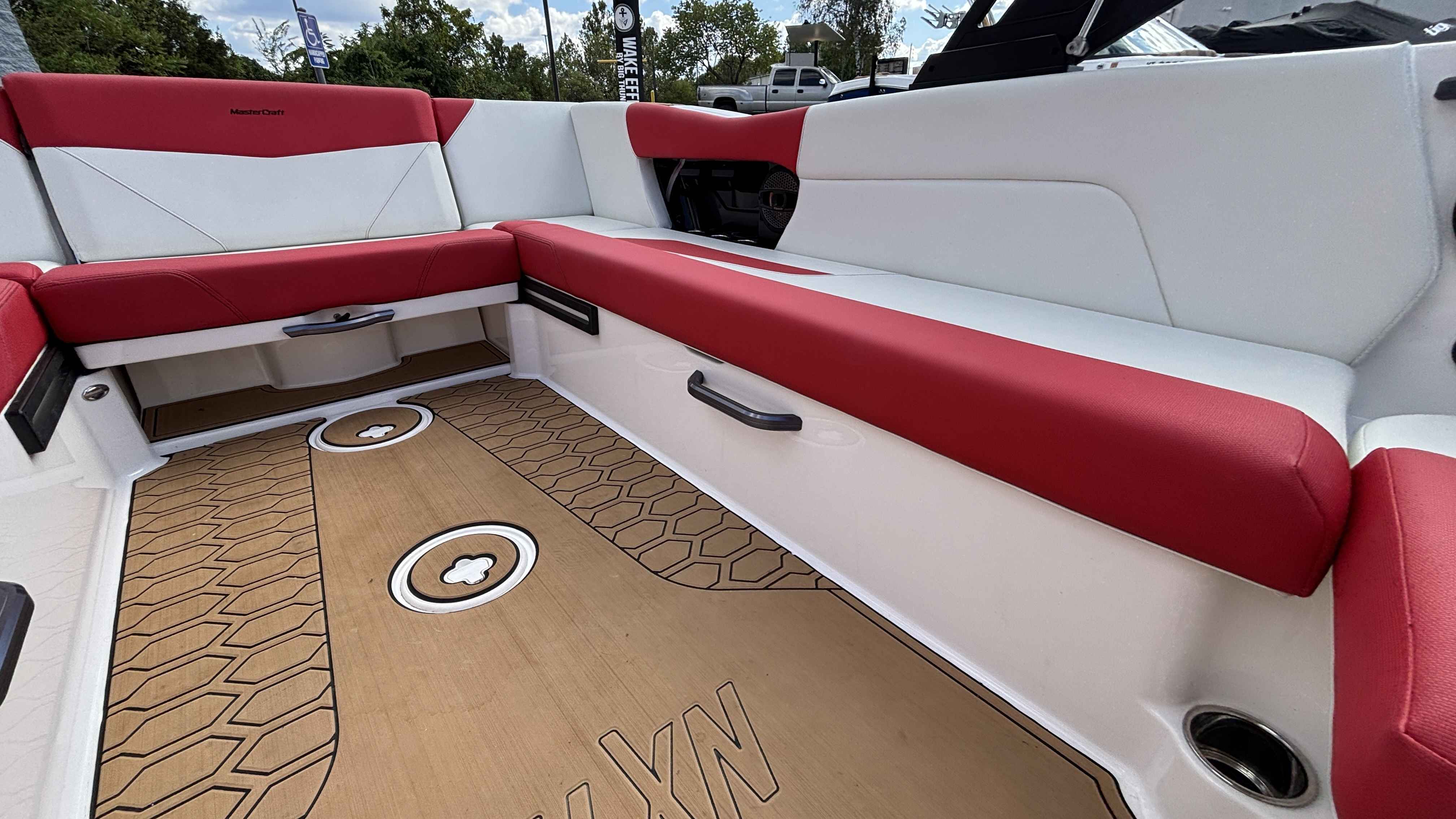2023 MasterCraft NXT24 - Image 12