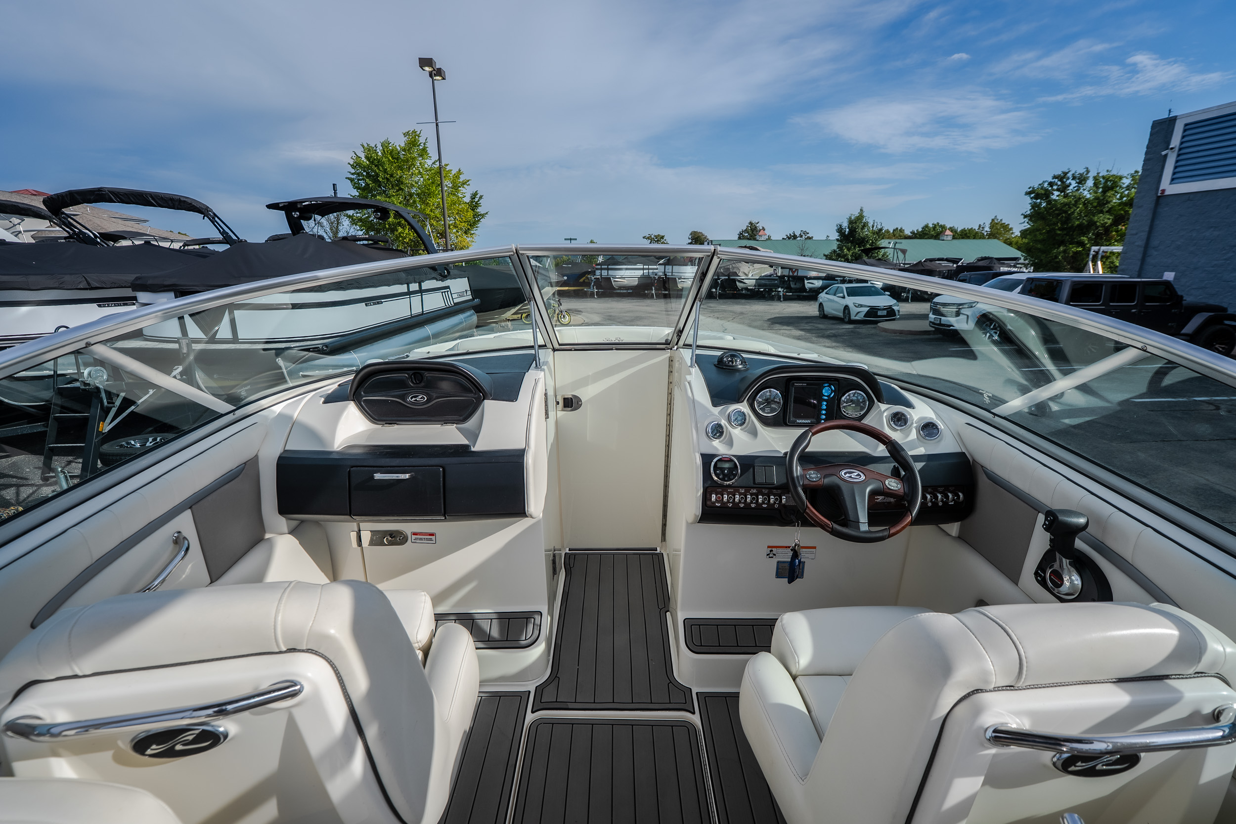 2006 Sea Ray 270 SLX - Image 27