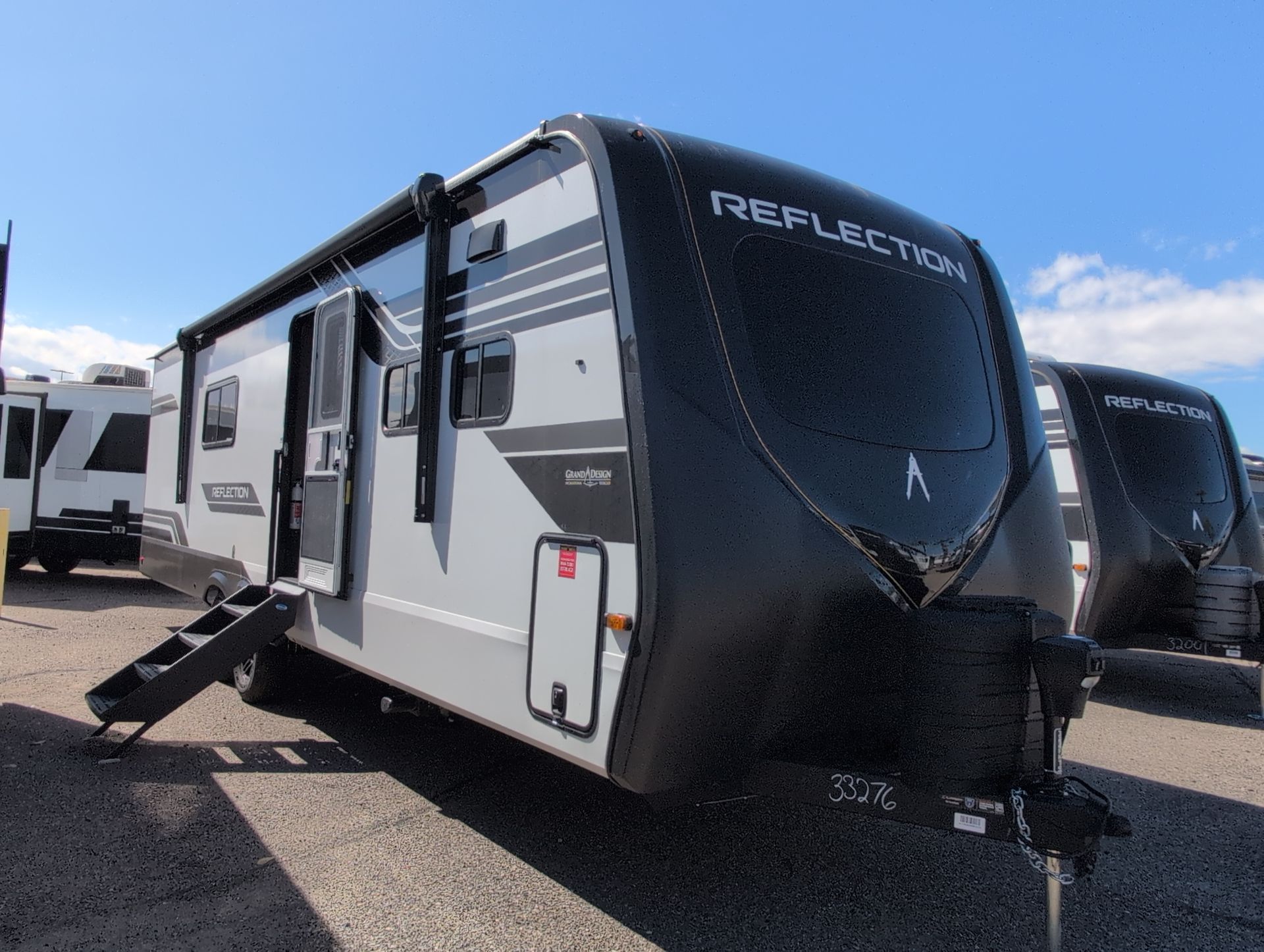 2027 Grand Design Reflection Travel Trailer 322FKTS - Image 3