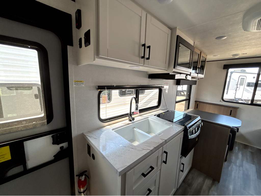2026 JAYCO JAY FLIGHT SLX 210QB - Image 8