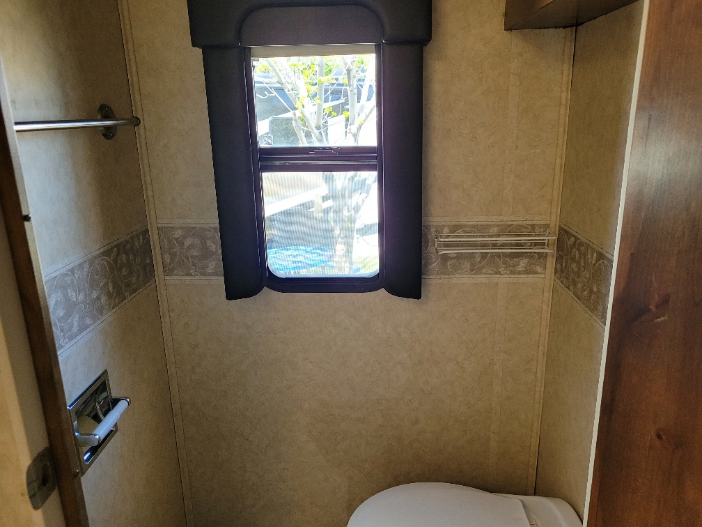 2006 Jayco Seneca HD 34 SS - Image 17