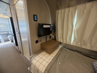 2026 AIRSTREAM GLOBETROTTER 25FBT - Image 24
