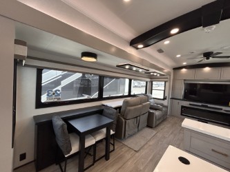 2027 JAYCO NORTH POINT 381CKRE - Image 10