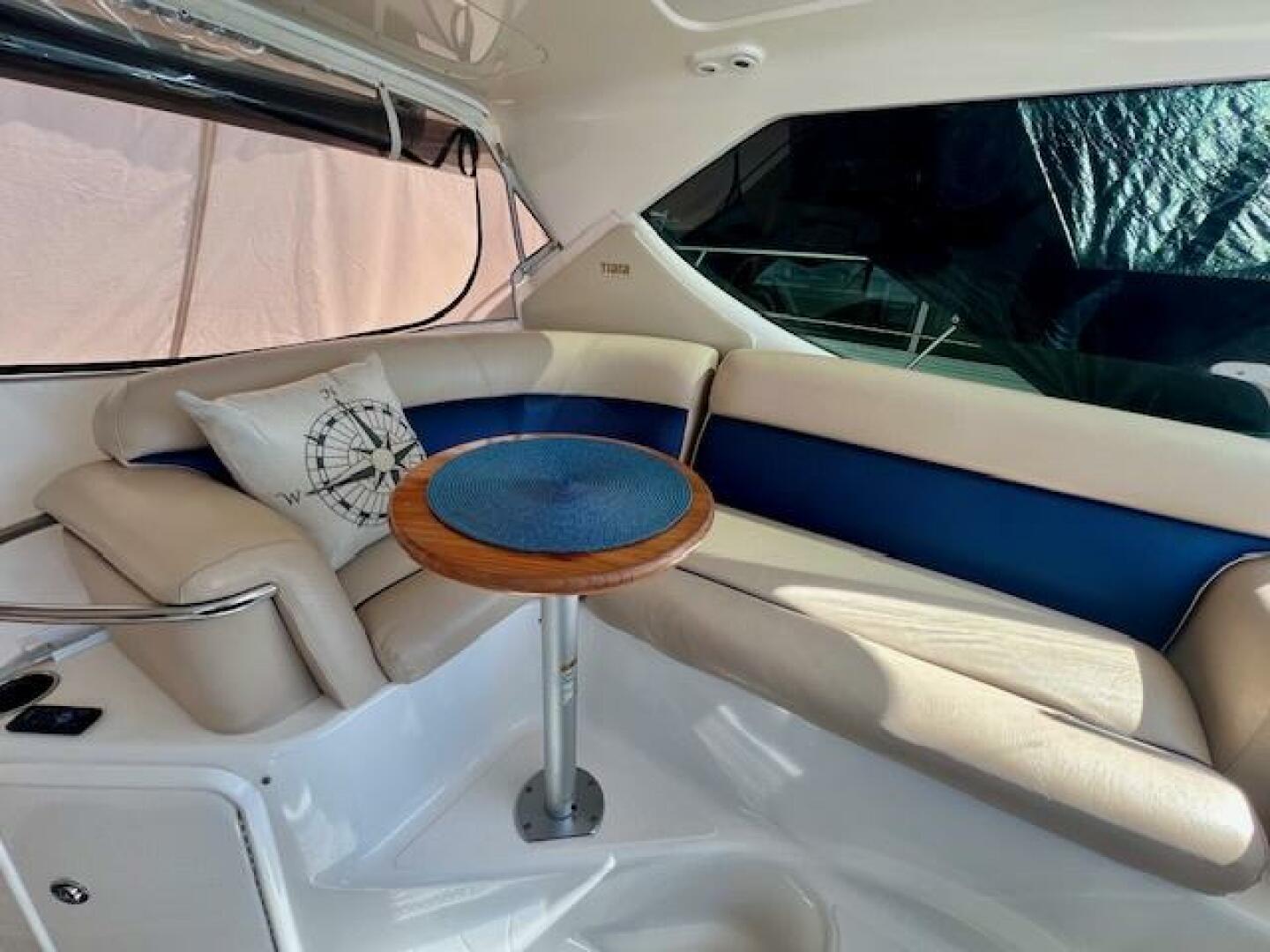 2007 Tiara Yachts 3900 Sovran - Image 8