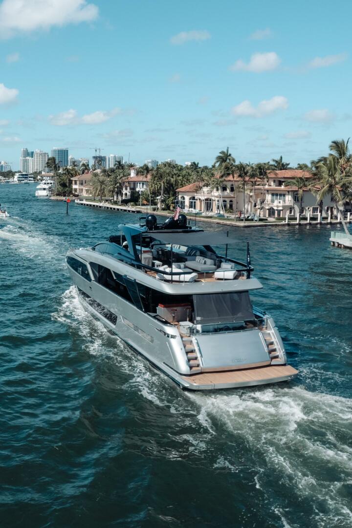 2019 Riva - Image 28