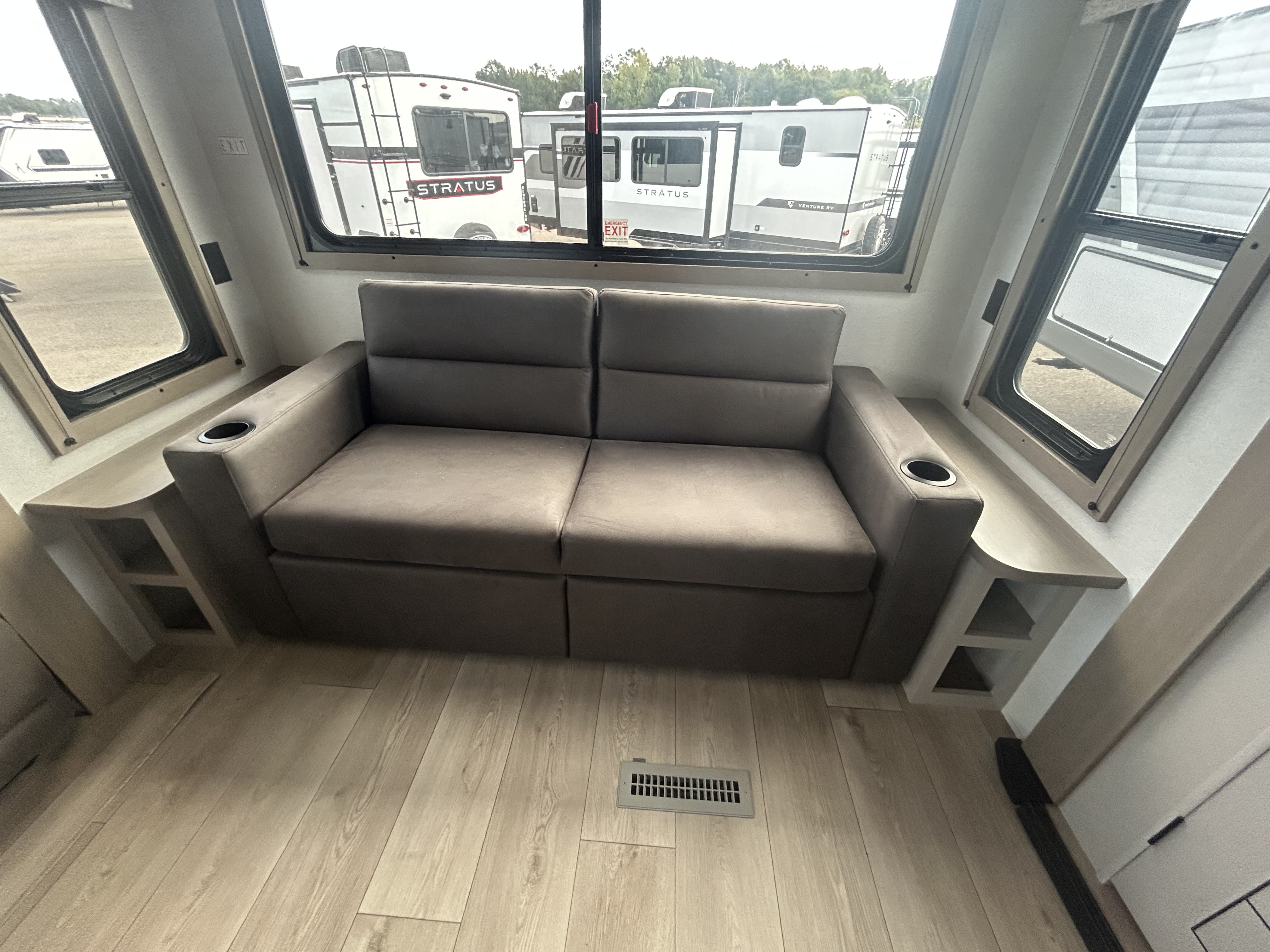 2027 JAYCO JAY FLIGHT 290RLS - Image 18