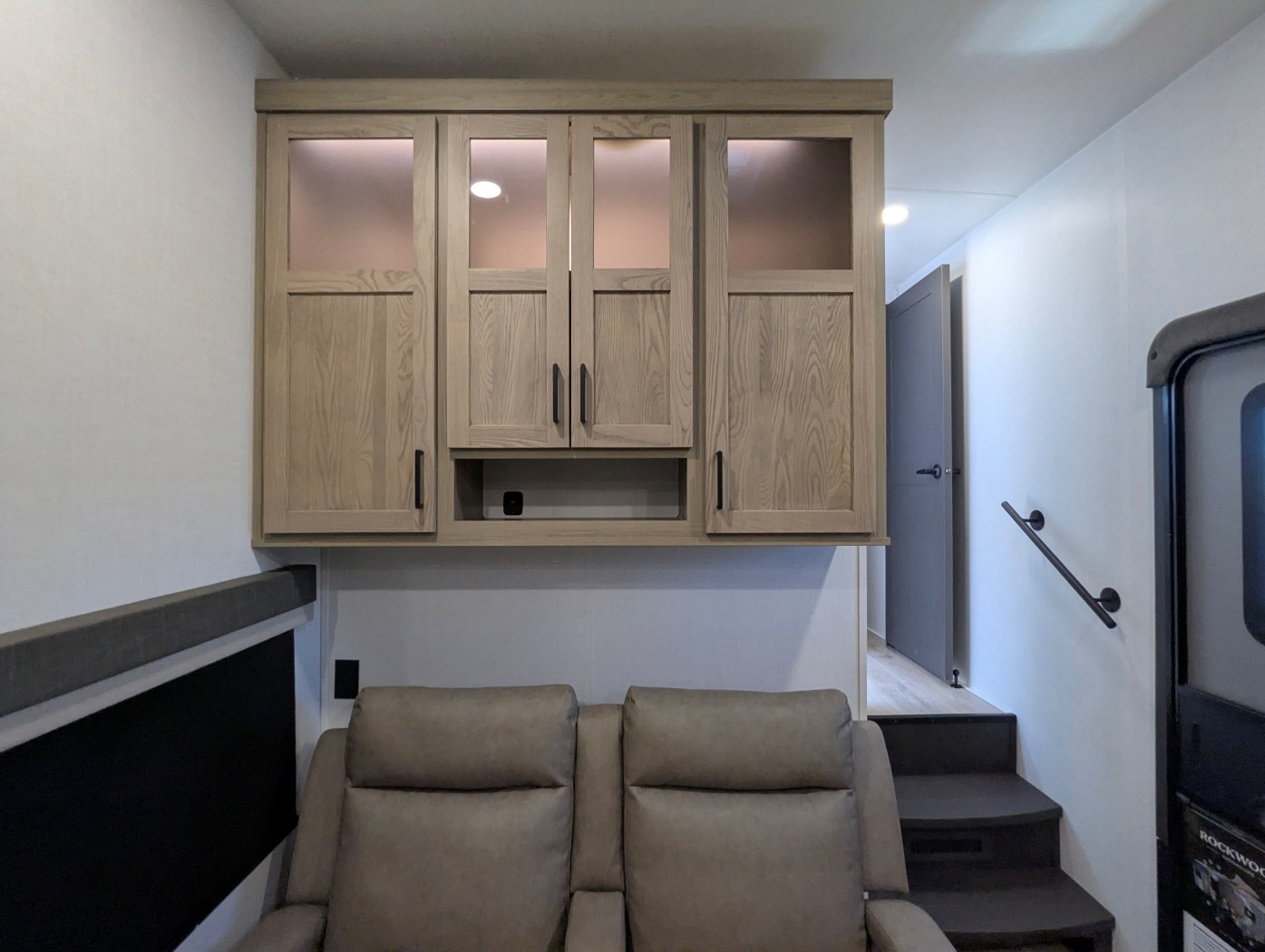 2026 Forest River Rockwood Signature R371RK - Image 28