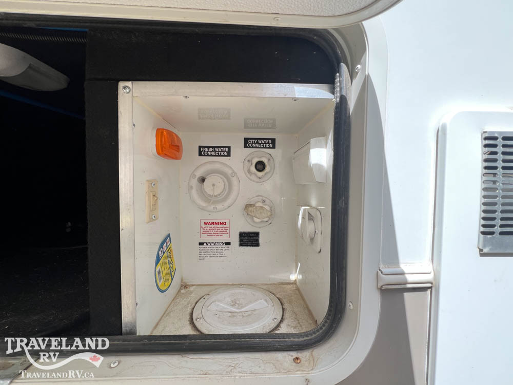 2013 Heartland Sundance XLT SD XLT 285TS - Image 9
