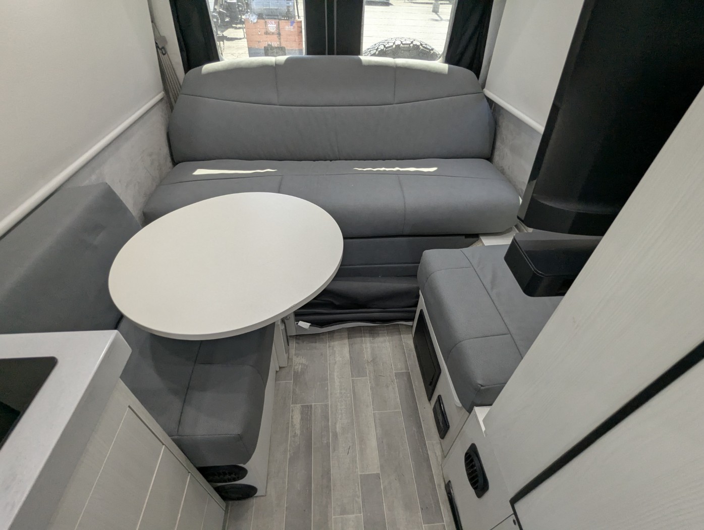2024 Pleasure-Way Ascent TS - Image 31