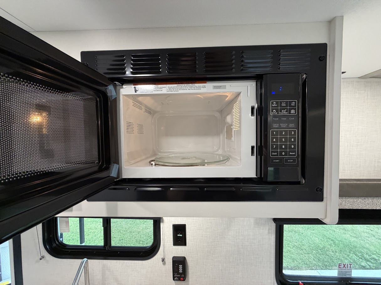 2026 VENTURE RV SIENNA 140VFD - Image 18