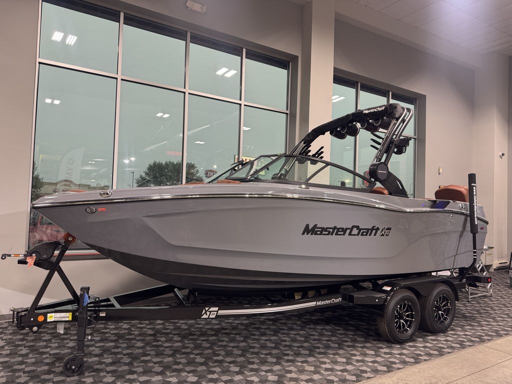 2025 MasterCraft XT22 - Image 57