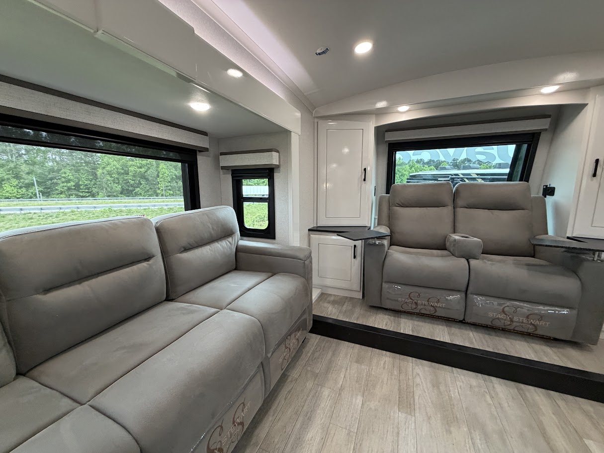 2026 JAYCO PINNACLE 39FLOK - Image 24