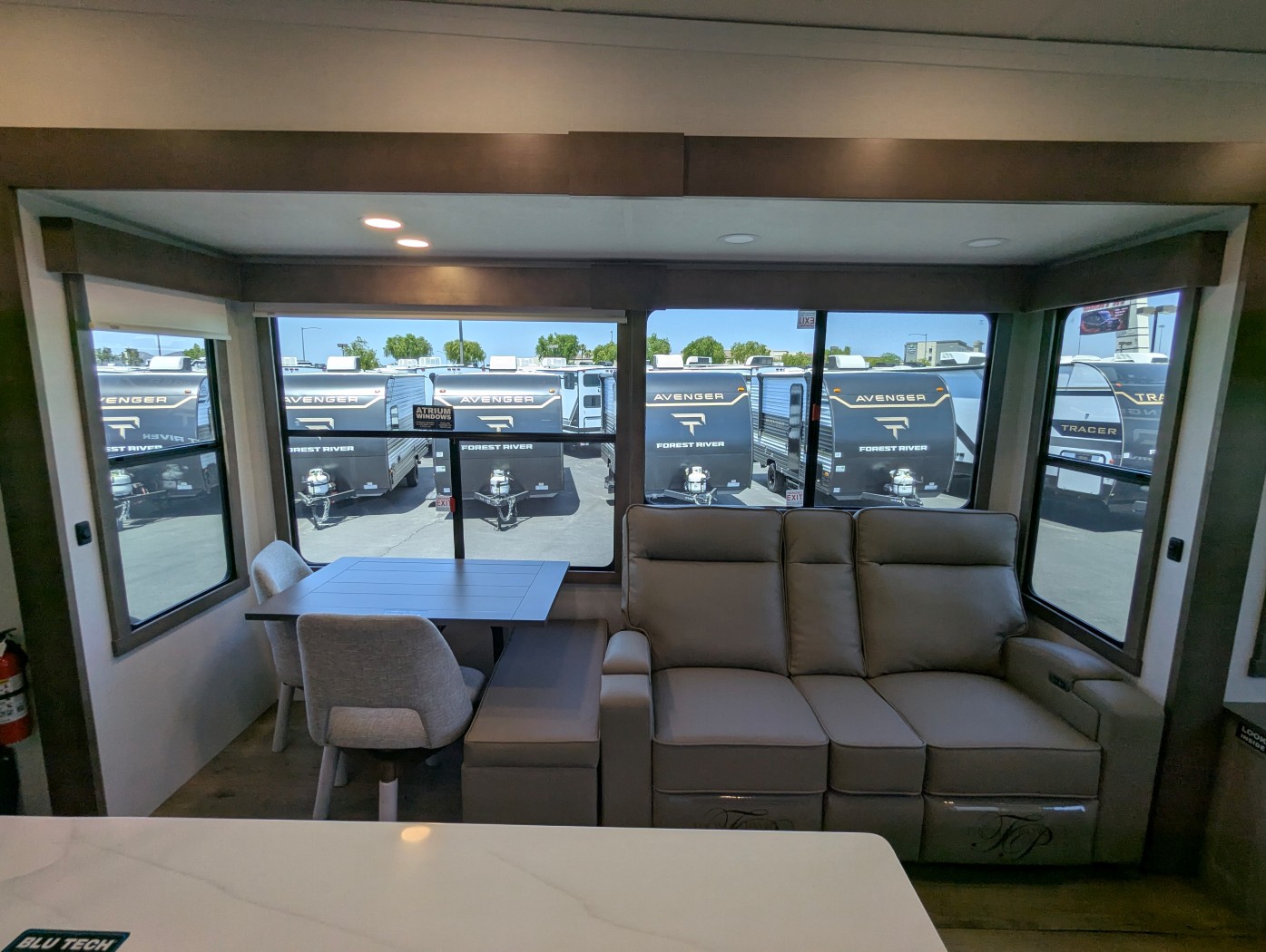 2026 Alliance RV Paradigm 310RL - Image 21