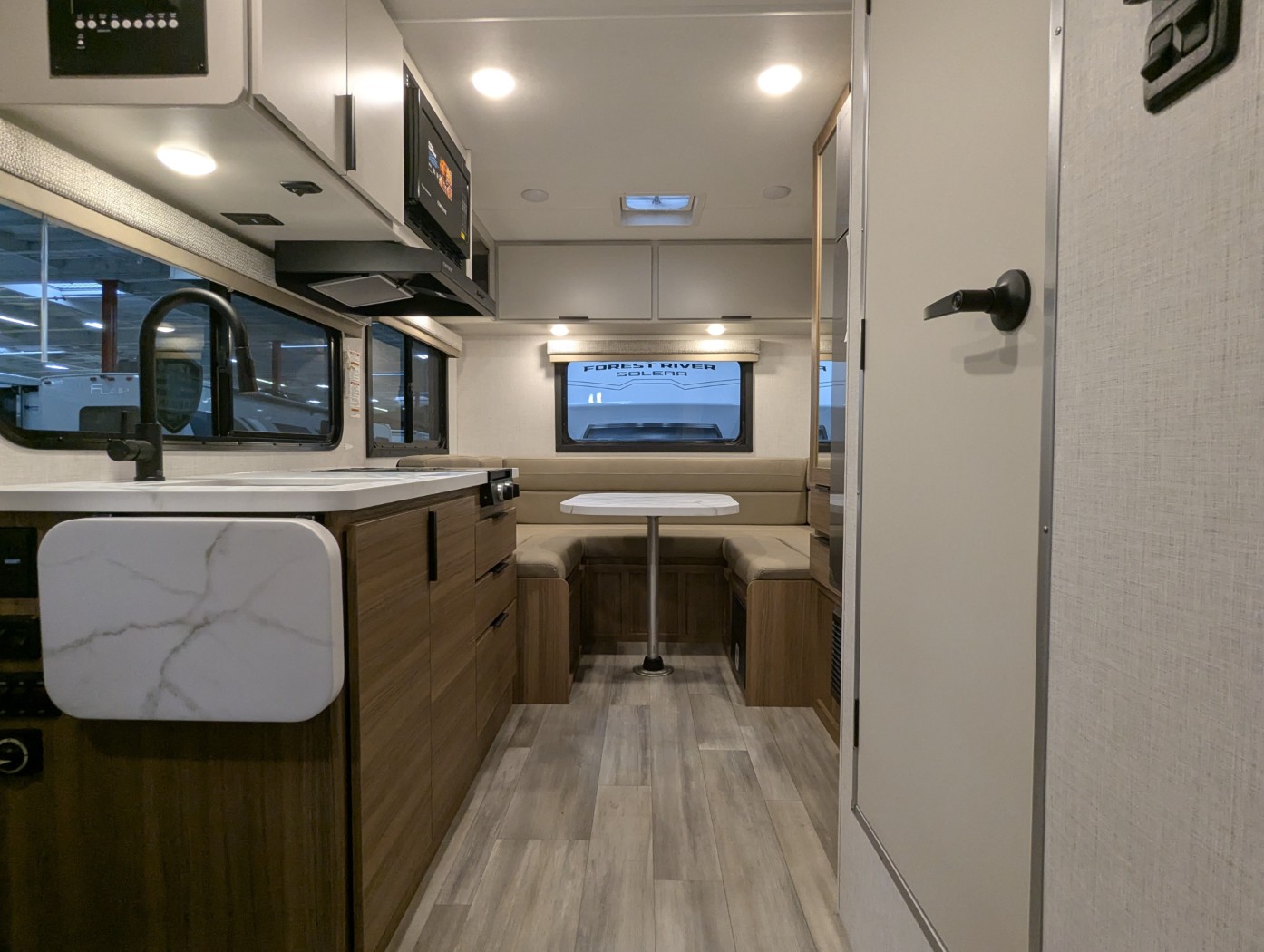 2027 Thor Motor Coach Four Winds 19Z - Image 12