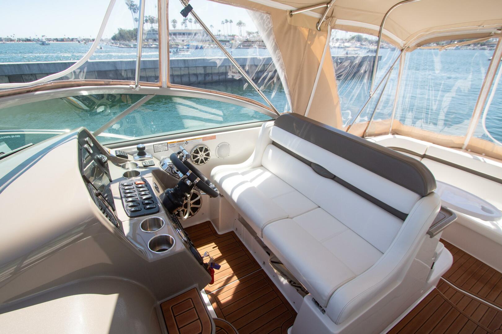 2008 Rinker 40 Express Cruiser - Image 14