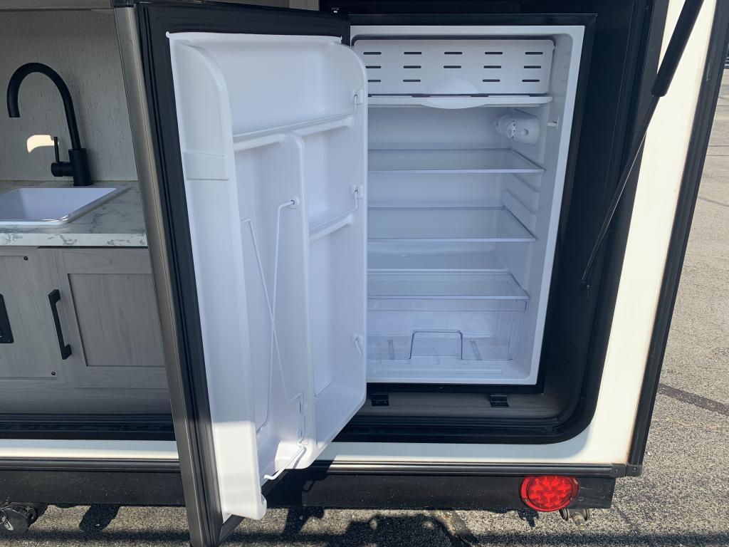 2023 Dutchmen Coleman Rubicon 1200 Series 1200RK - Image 26