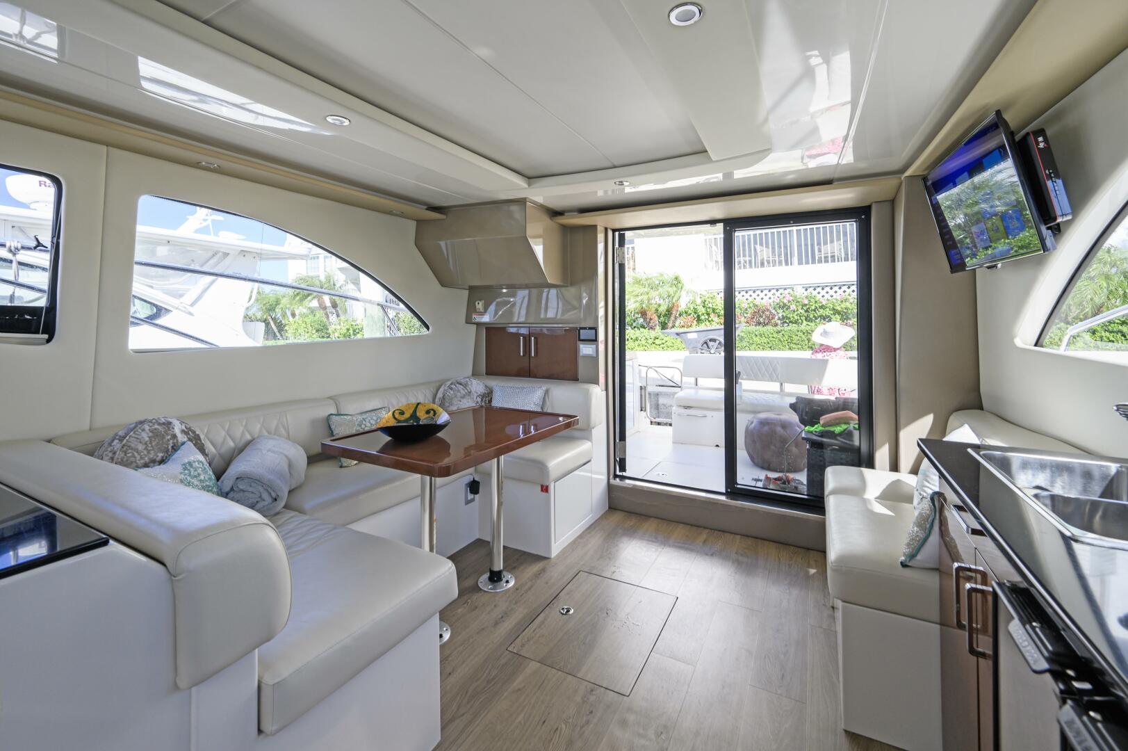 2017 Carver C40 - Image 24