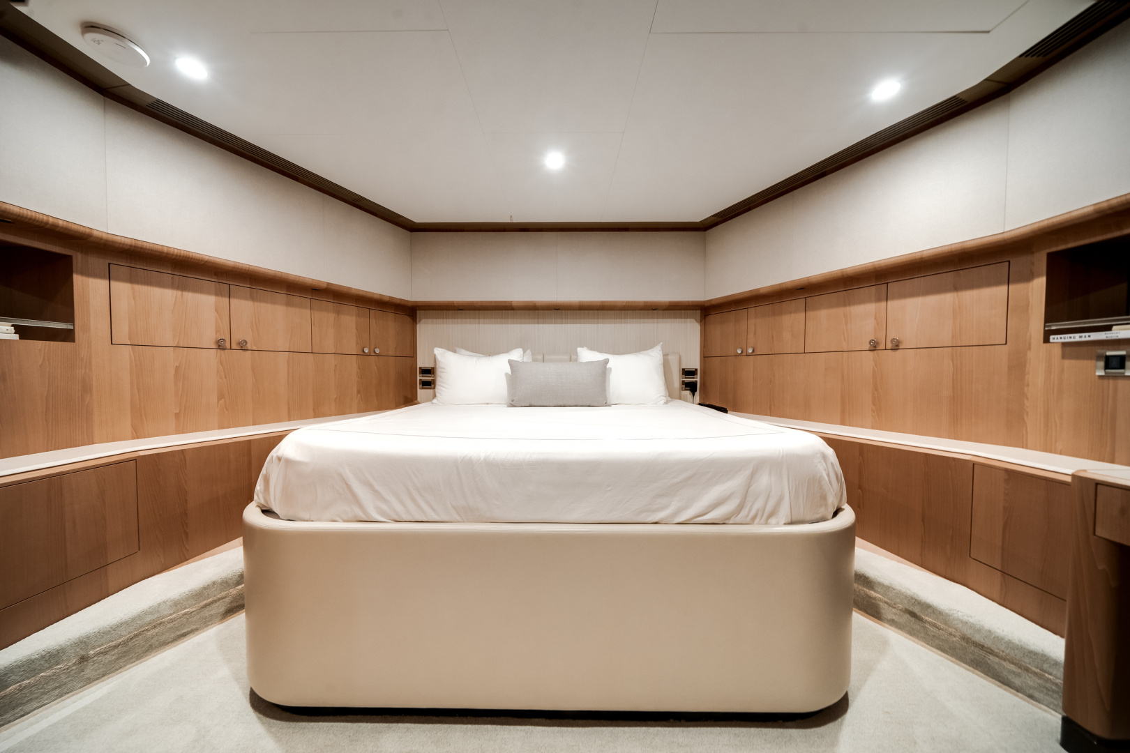 2025 Ocean Alexander 28L - Image 46