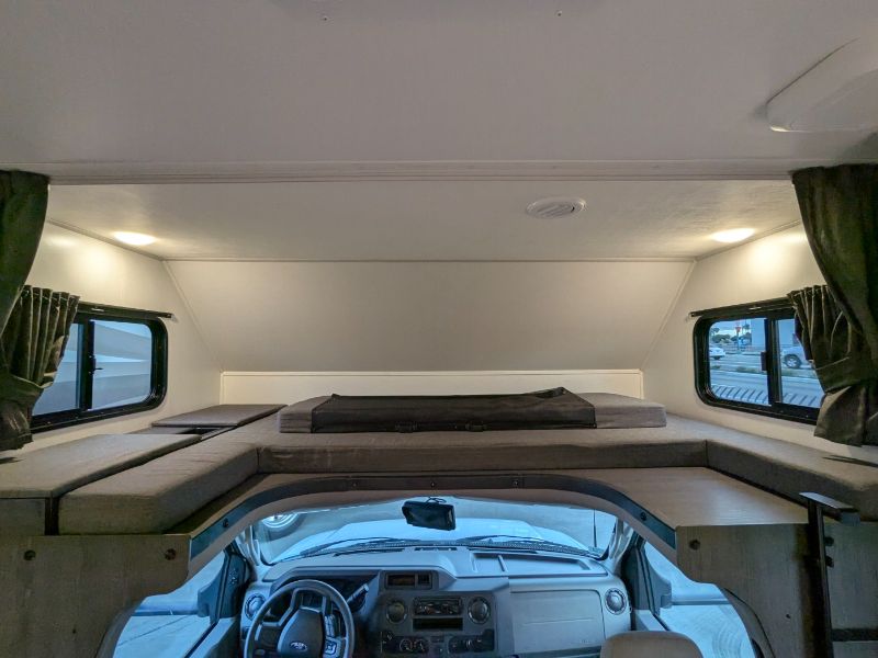 2024 Forest River Sunseeker 3010DS - Image 7