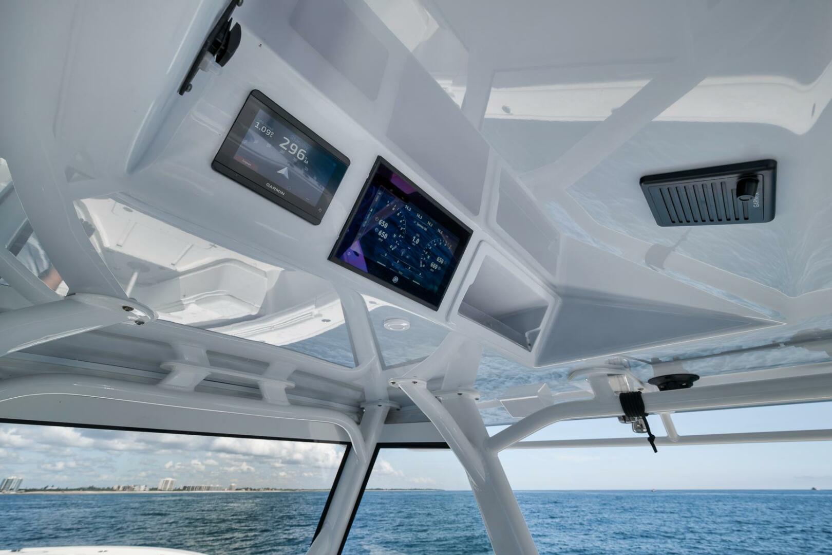 2023 Yellowfin 39' Offshore - Image 18