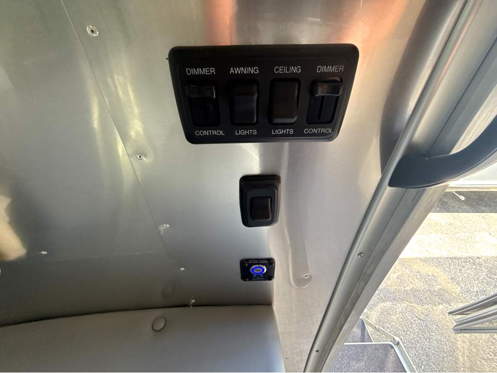 2026 AIRSTREAM FLYING CLOUD 28RBQ - Image 32