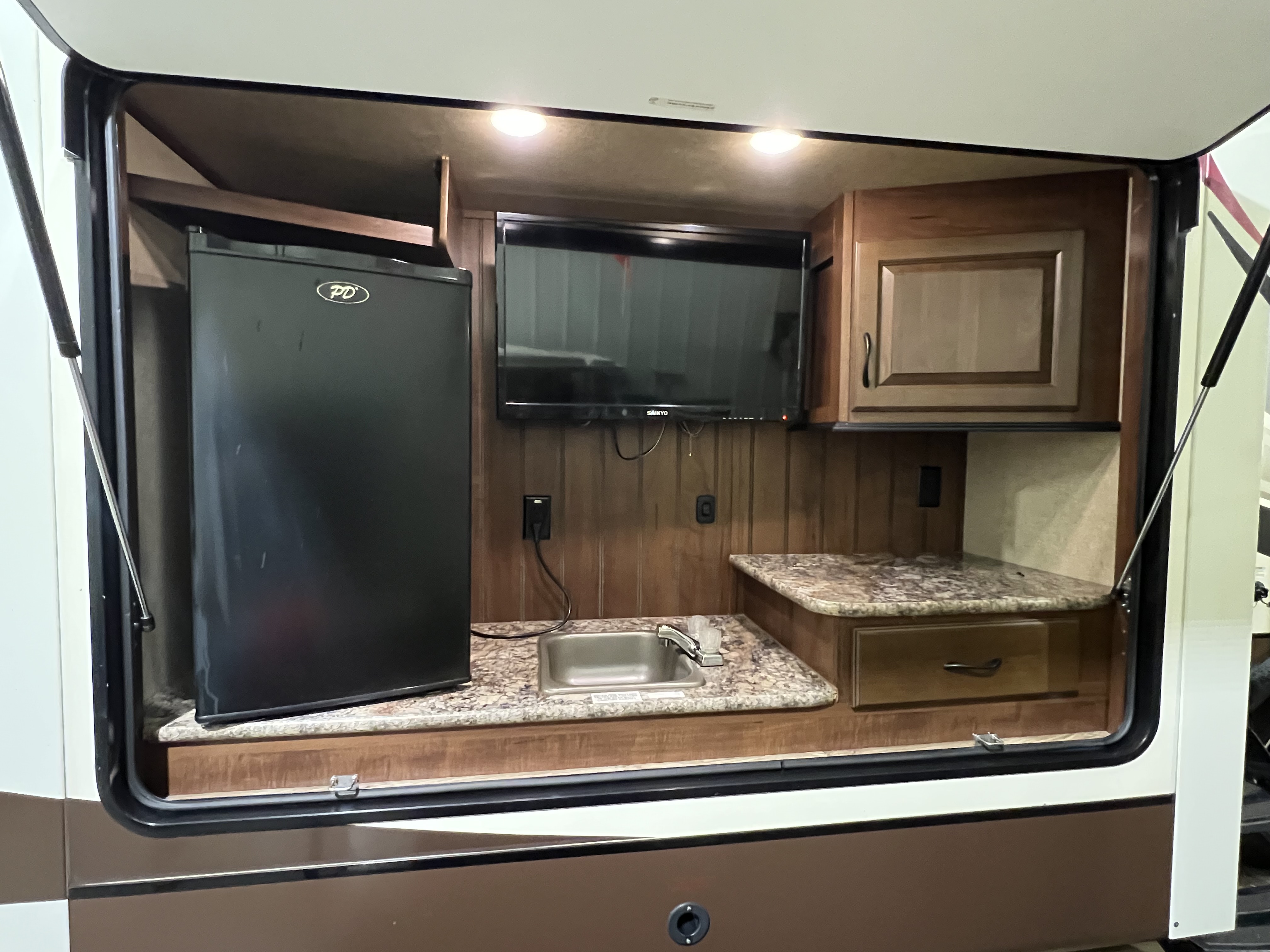2015 Jayco Eagle Premier 375BHFS - Image 11