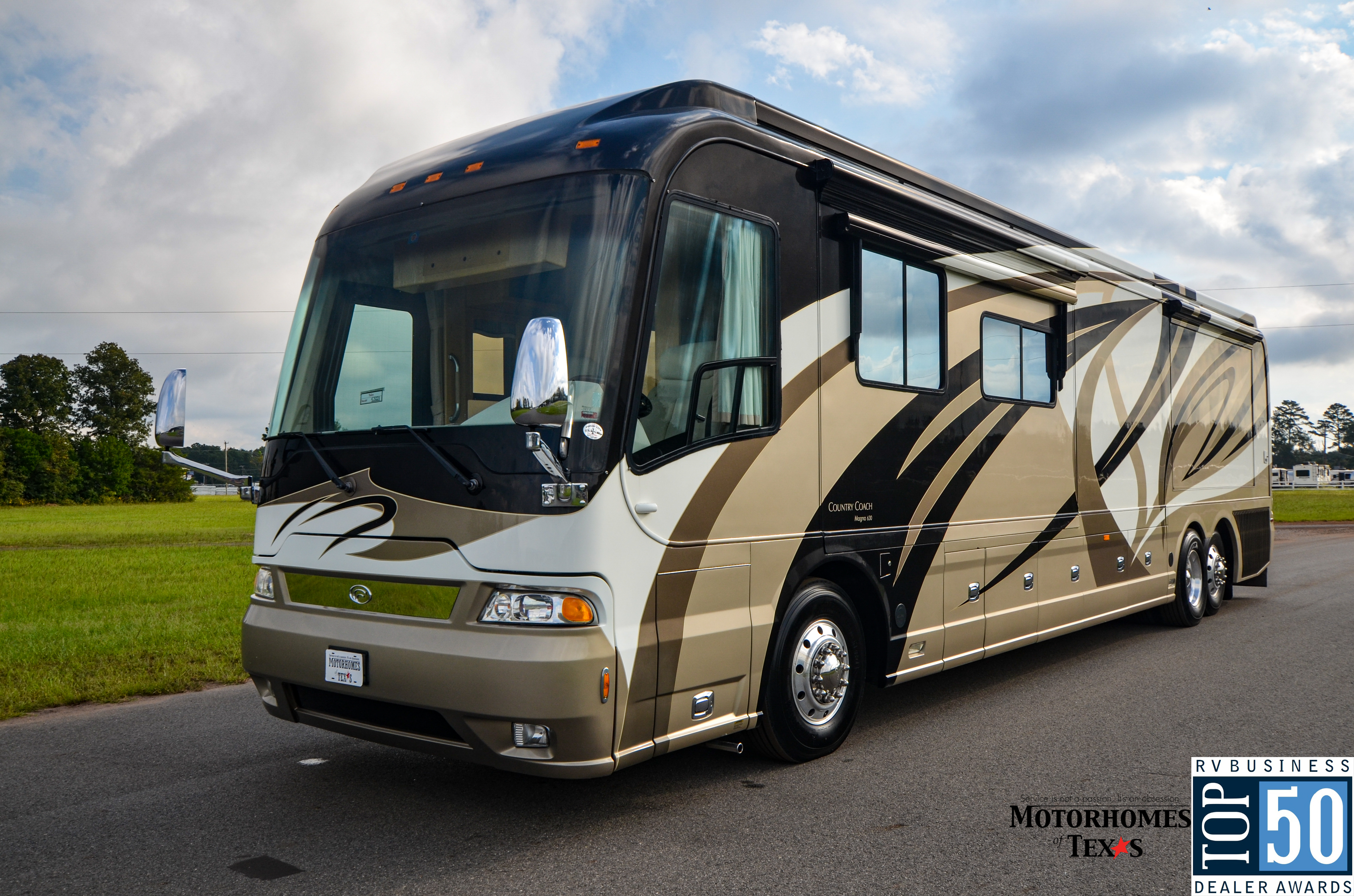 2007 Country Coach Magna  - exterior 10