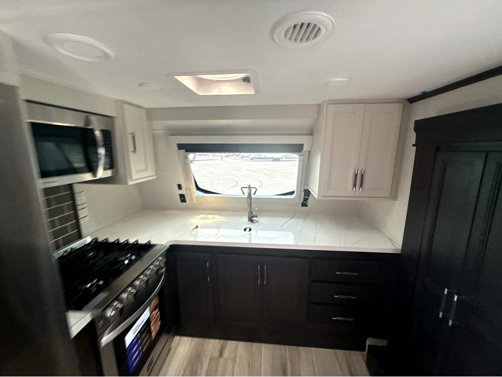 2026 Keystone ALPINE 3820FK - Image 22