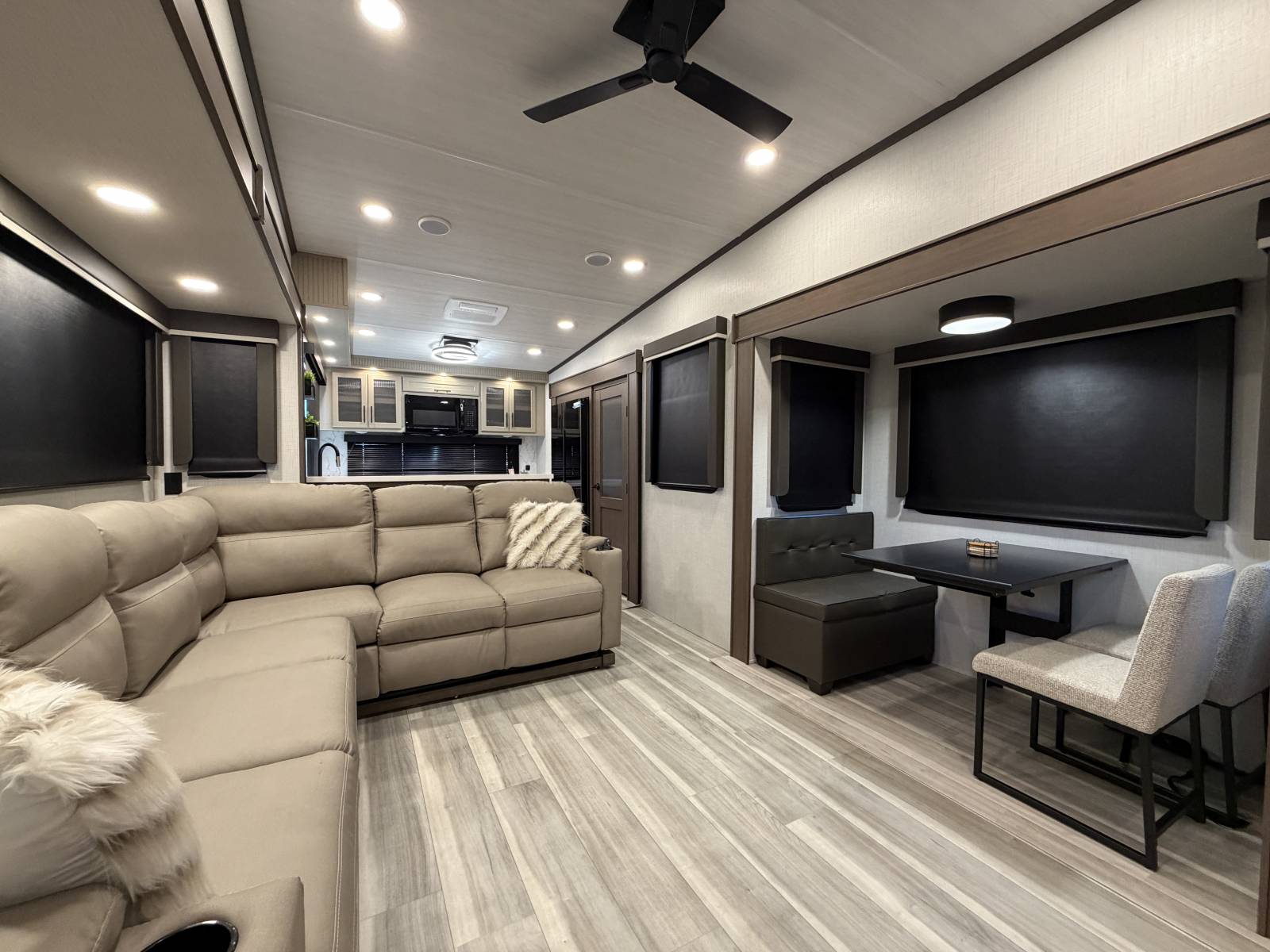 2026 Keystone Cougar Midnight Edition 350LLK - Image 10