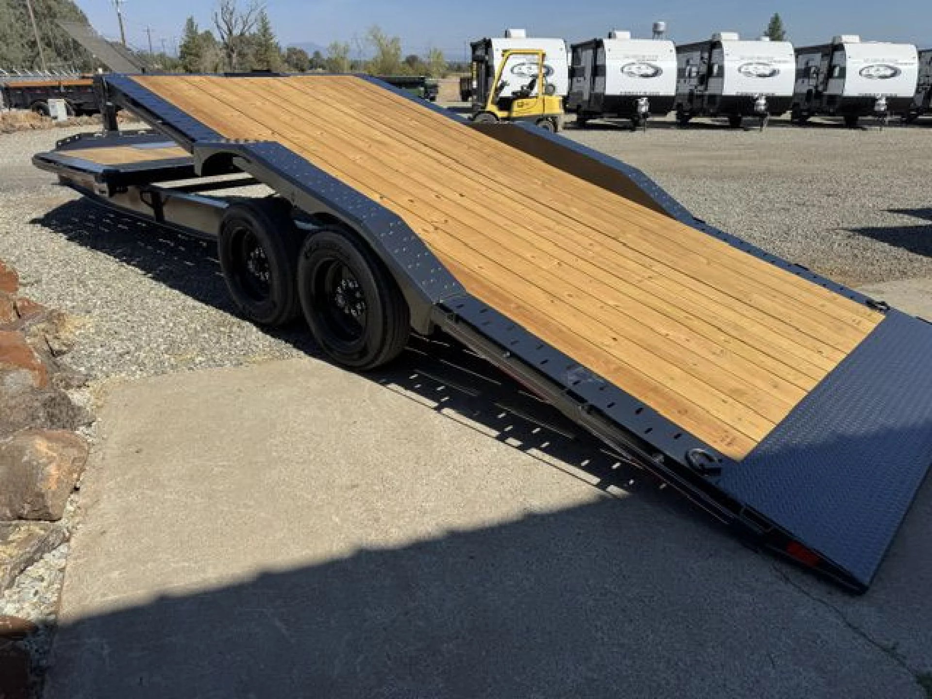 2027 DIAMOND C TRAILERS DIAMOND C HXD 208 - Image 9