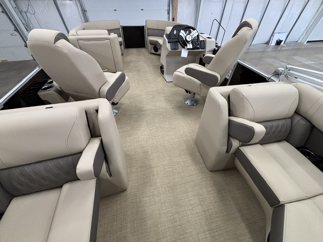 2026 HARRIS CRUISER 210 CWDH - Image 18