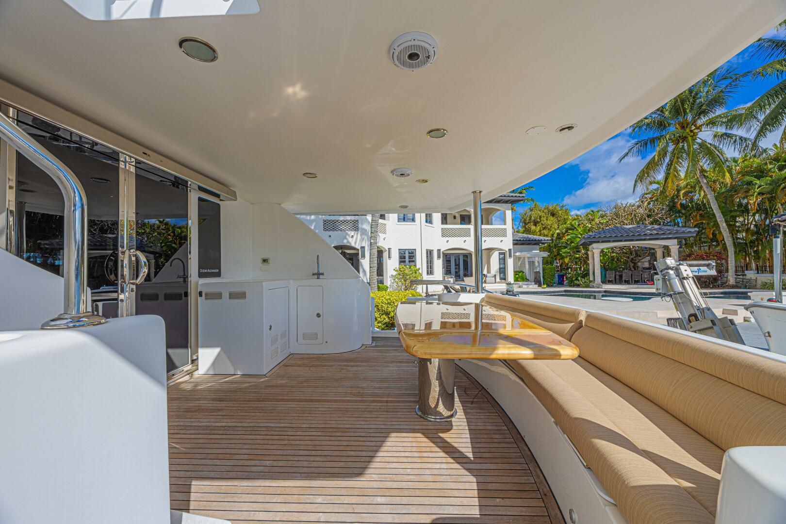 2010 Ocean Alexander 74 Motoryacht - Image 23