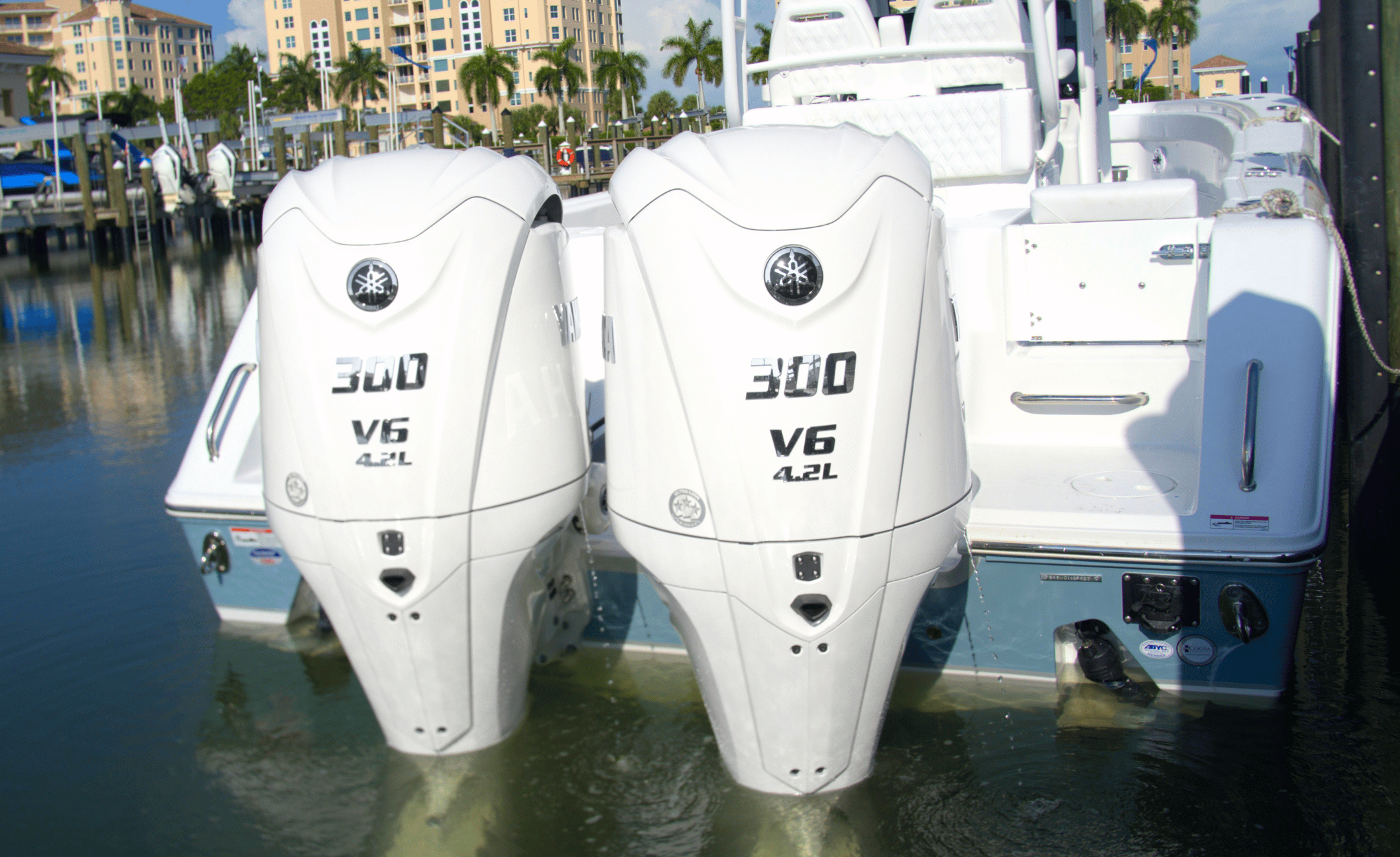 2027 SEA HUNT GAMEFISH 28CB - Image 5