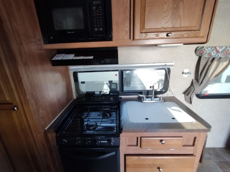 2015 Forest River Rockwood Mini Lite 2306 - Image 5