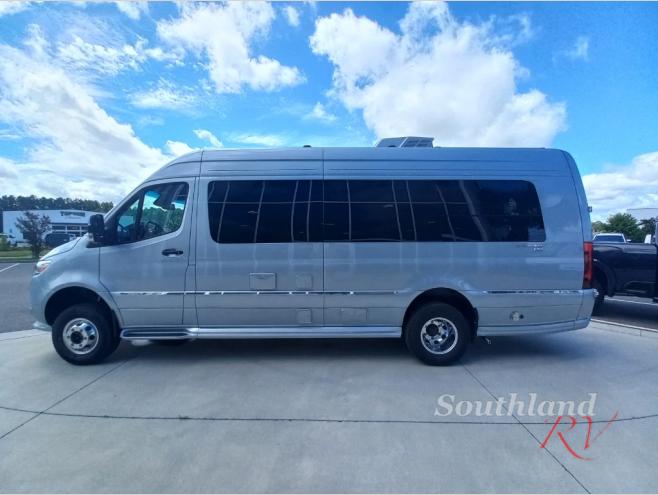 2026 Airstream Interstate 24GT - Image 9