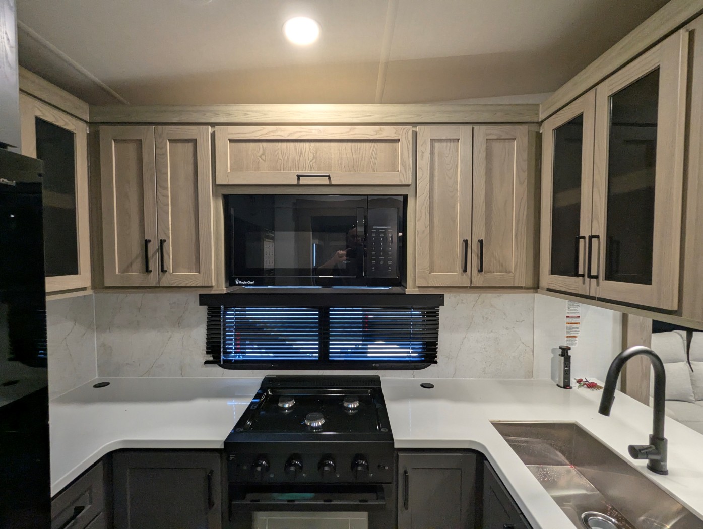 2026 Forest River Rockwood Signature R371RK - Image 33
