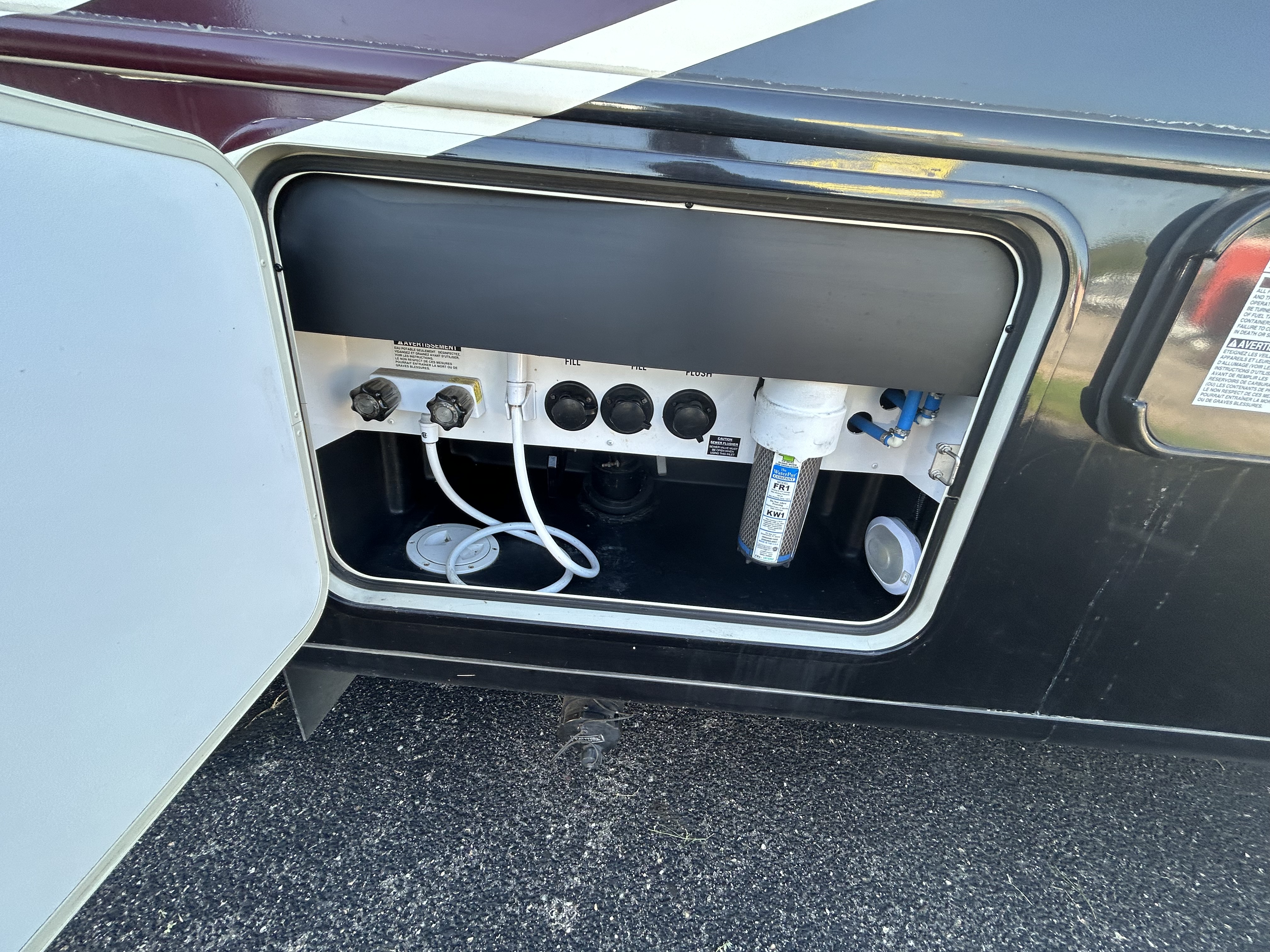2015 Forest River Georgetown 328TS - Image 3
