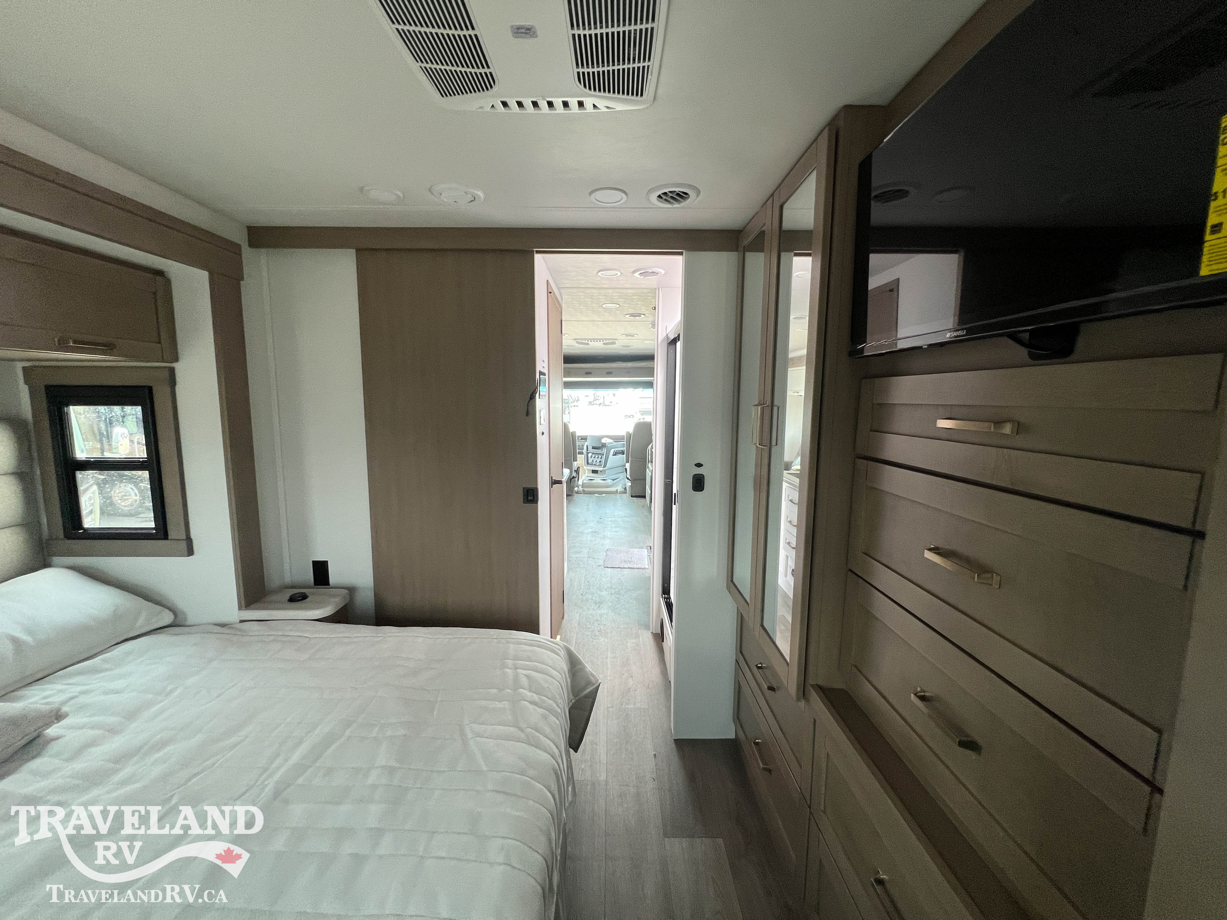 2027 Entegra Coach Vision XL 31UL - Image 36