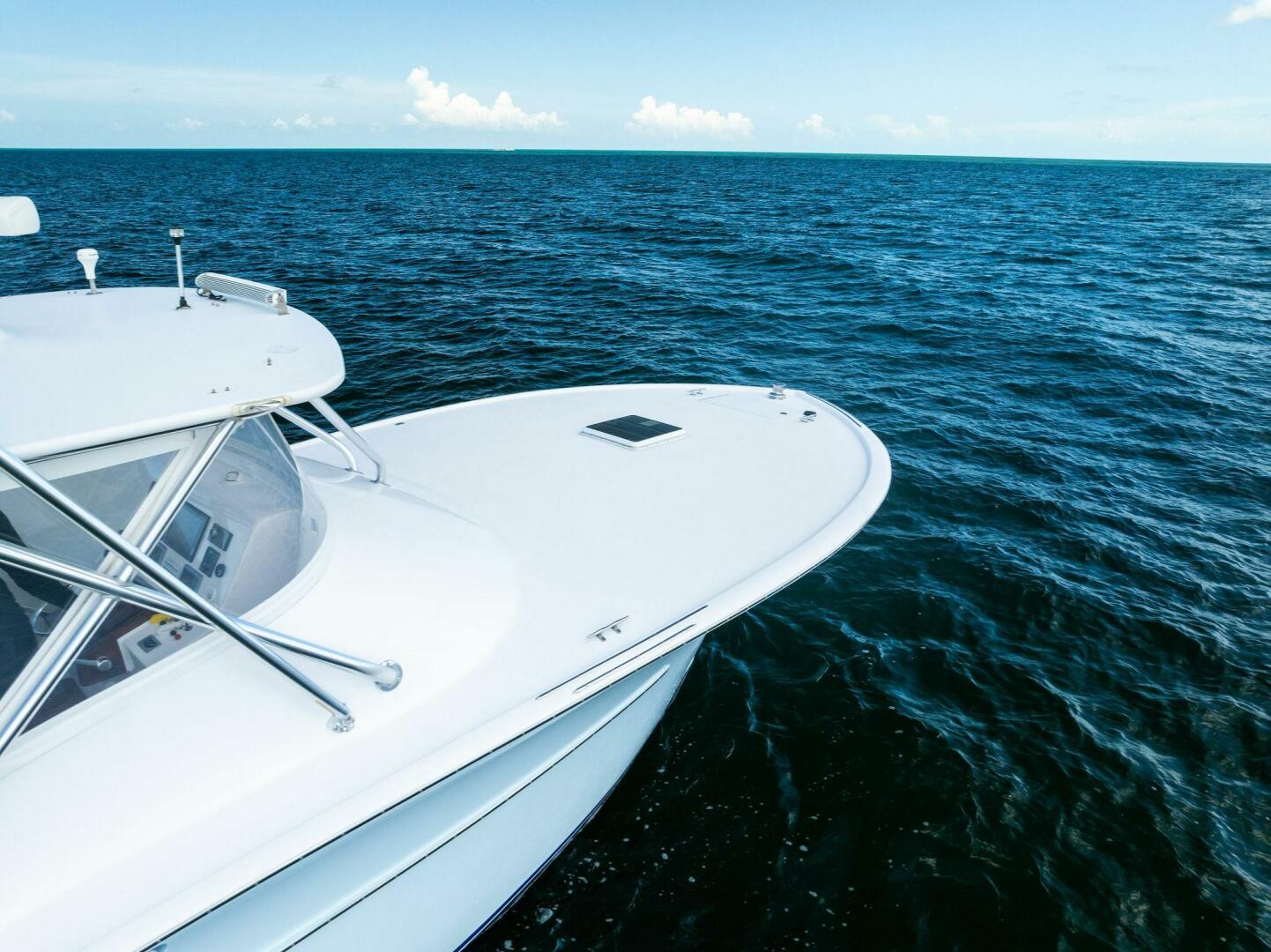 2018 Custom Carolina 35 Express - Image 10