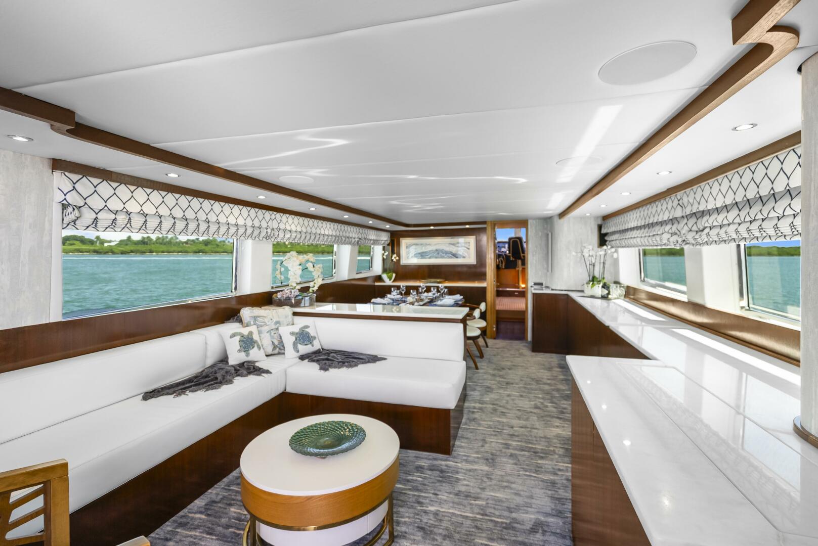 1991 Maiora Raised Pilothouse - Image 7