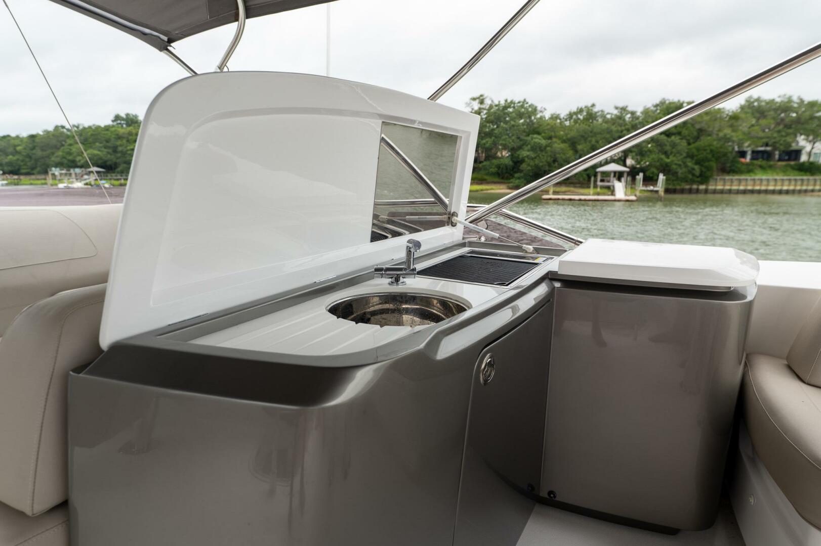 2021 Princess S62 - Image 28