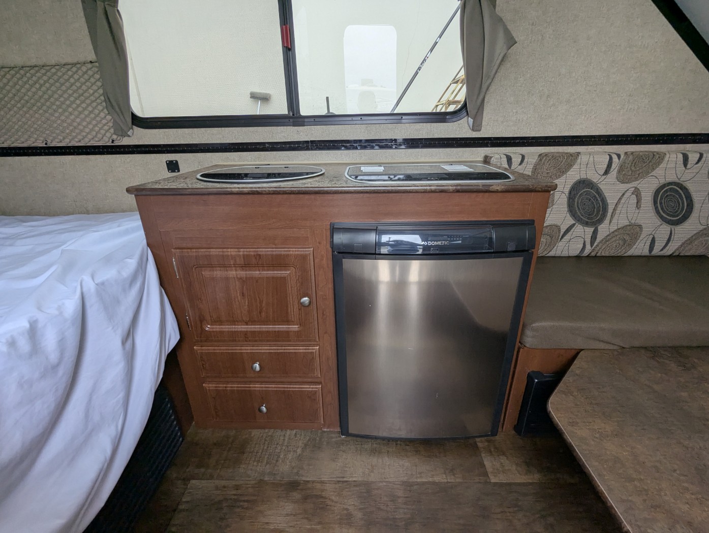 2016 Forest River Rockwood Hard Side A192HW - Image 12