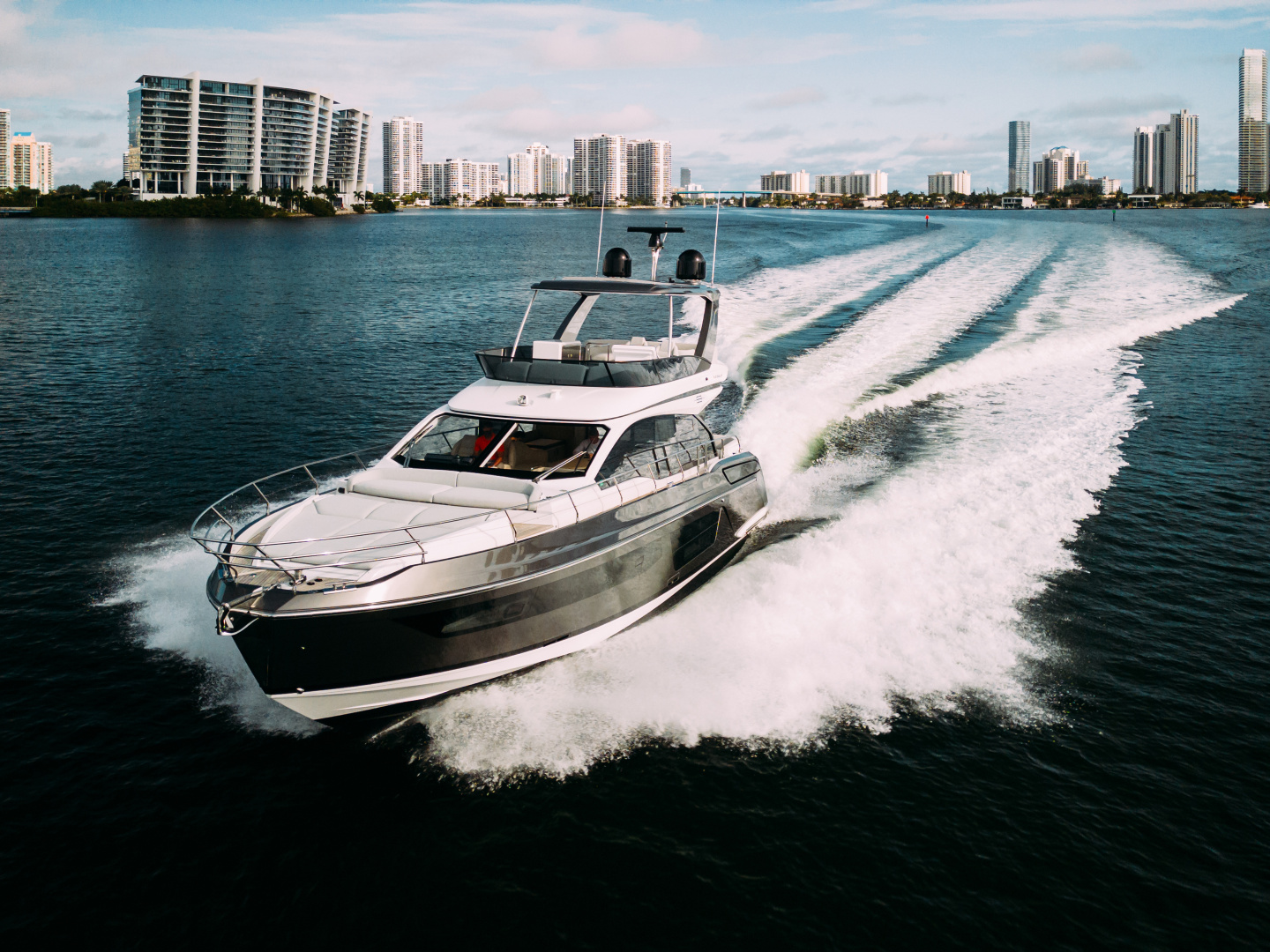 2023 Azimut 53 FLY Base - Image 6