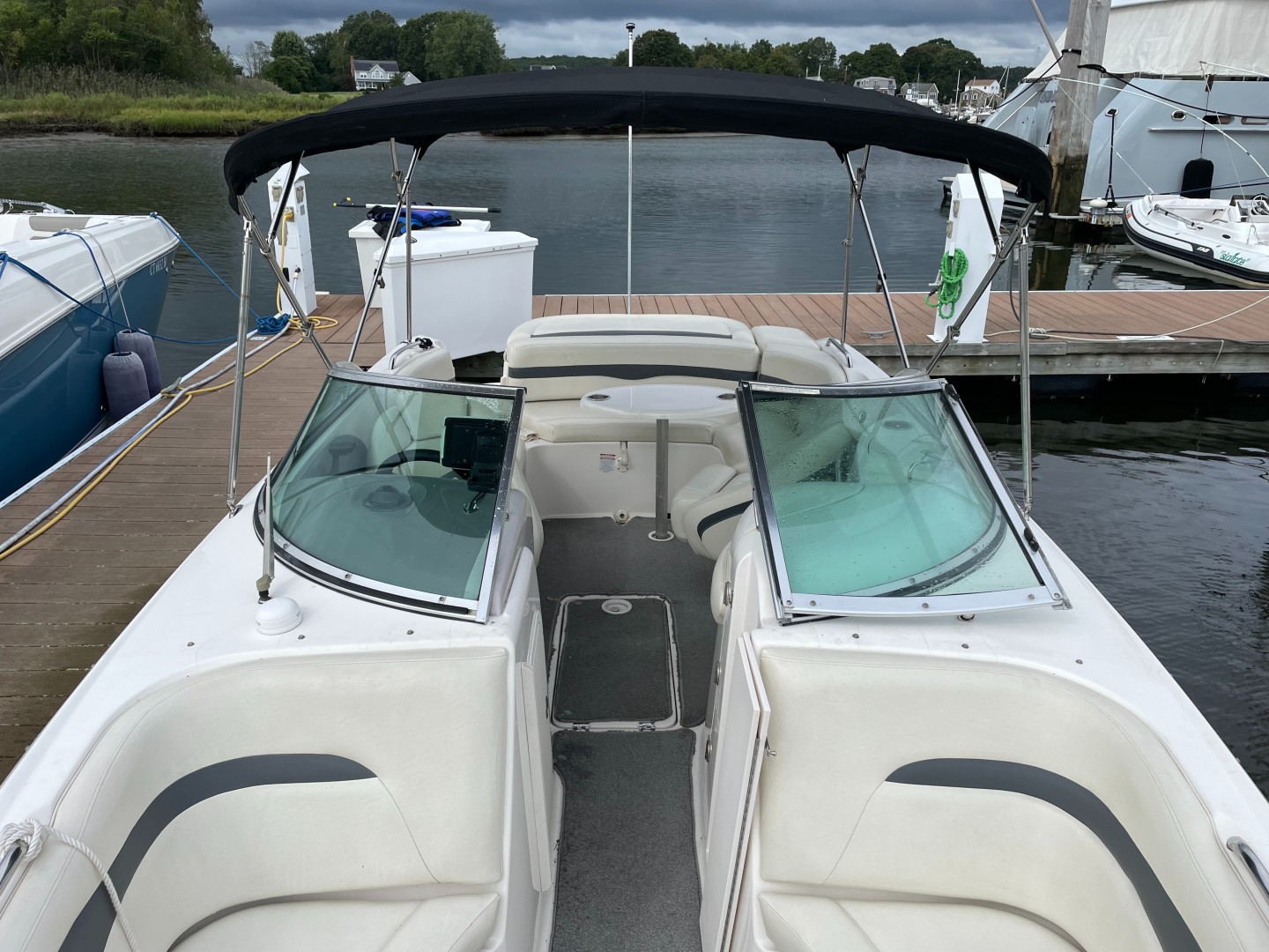 2005 Chaparral 236 Sunesta - Image 8