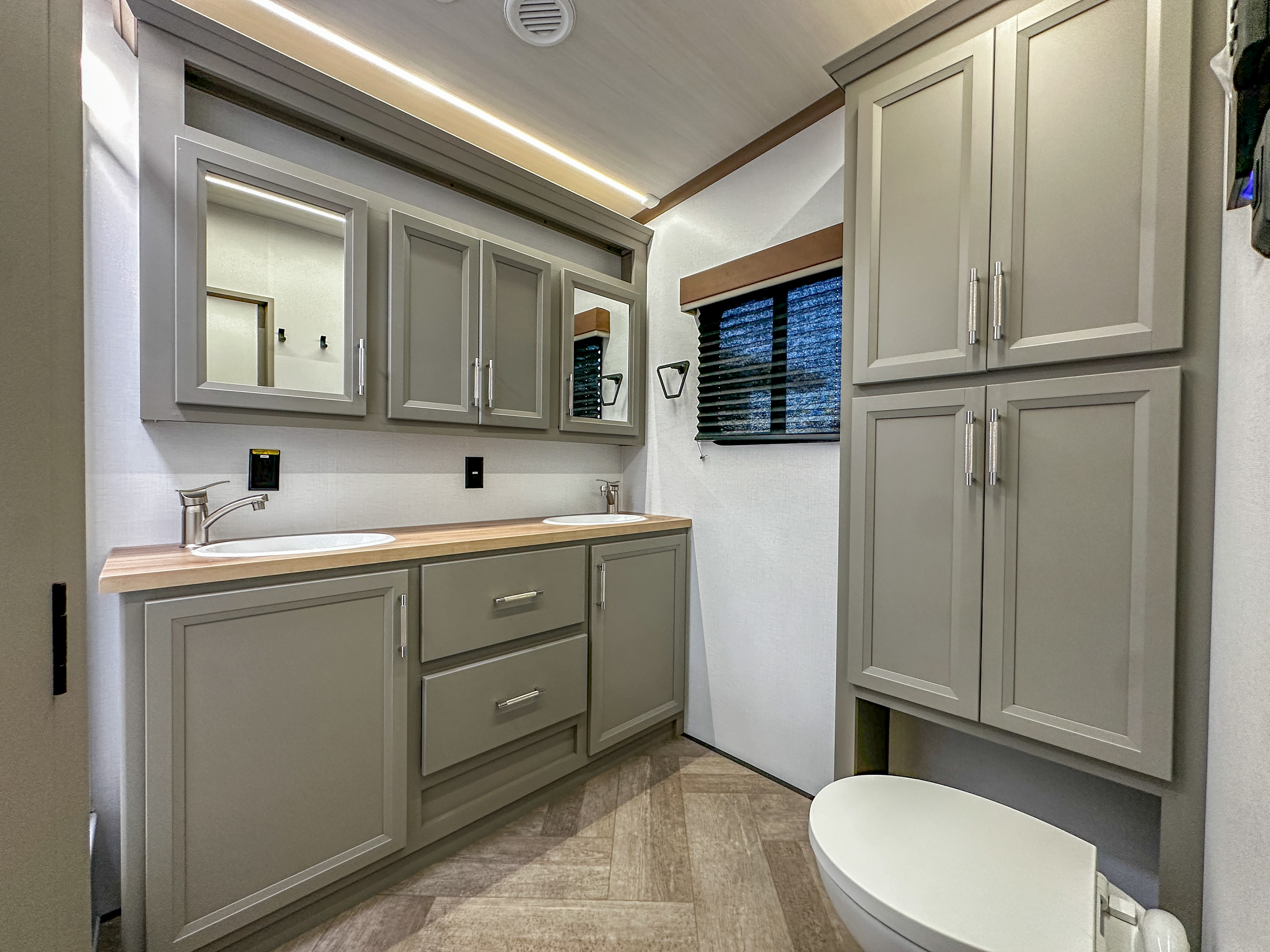 2026 Keystone Sprinter 3800FLB - Image 19