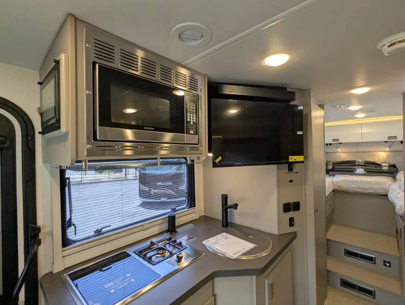 2027 Winnebago View 24R - Image 16